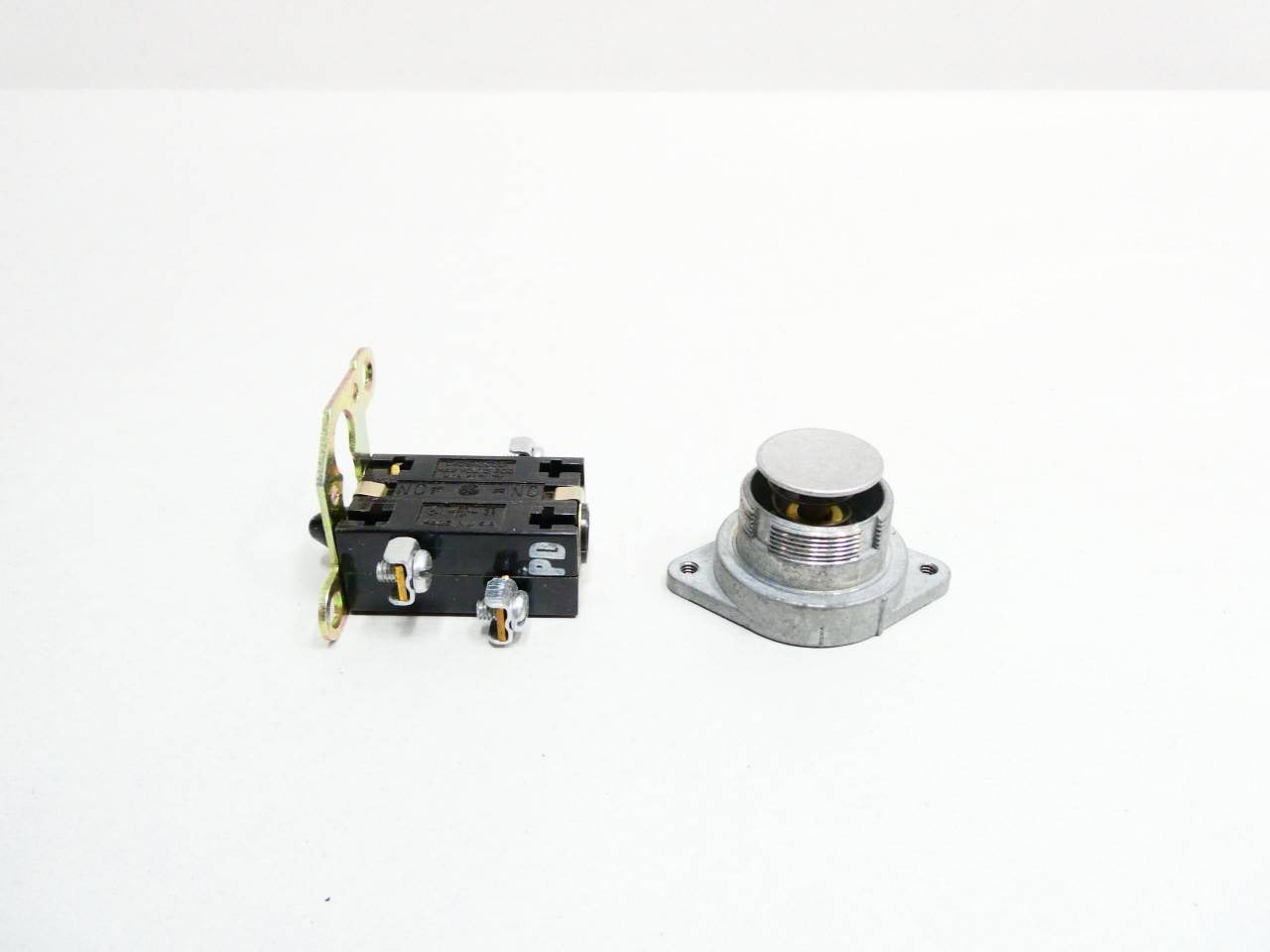 CR2940UA202B General Electric